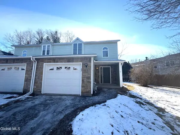 27 Woodside Drive, Albany, NY 12208