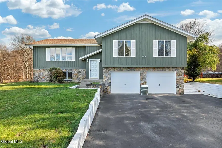 28 Hennett Road, Valatie, NY 12184 - Image #3