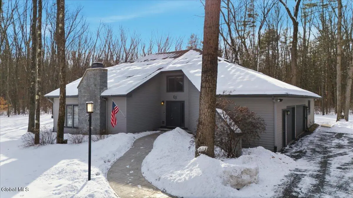 63 Oak View Drive, Moreau, NY 12828 - Image #1