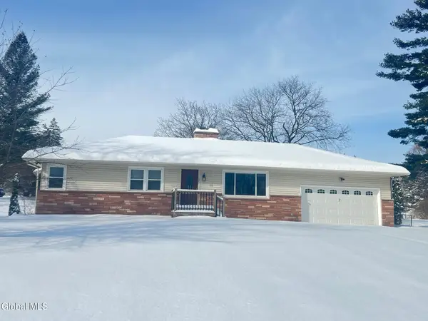 12 Gregory Lane, Colonie, NY 12211