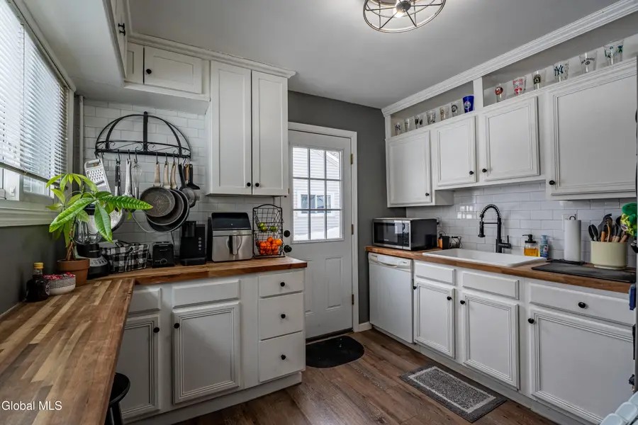 62 Keeler Drive, Albany, NY 12208 - Image #2