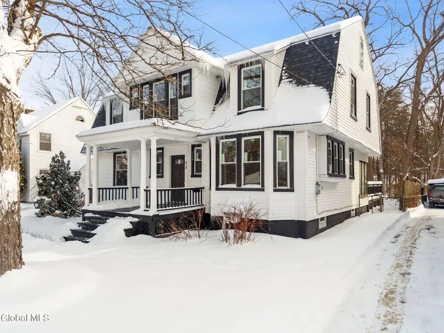 818 Oregon Avenue, Niskayuna, NY 12309 - Image #2
