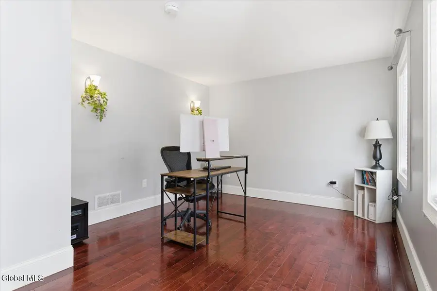 61 Plank Road, Halfmoon, NY 12188 - Image #2