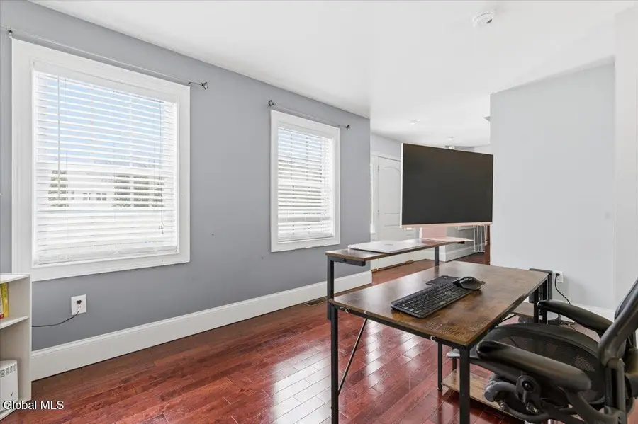 61 Plank Road, Halfmoon, NY 12188 - Image #3