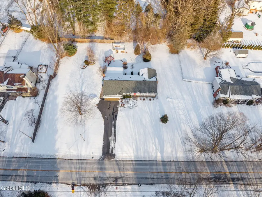 751 Carlton Road, Clifton Park, NY 12065 - Image #3