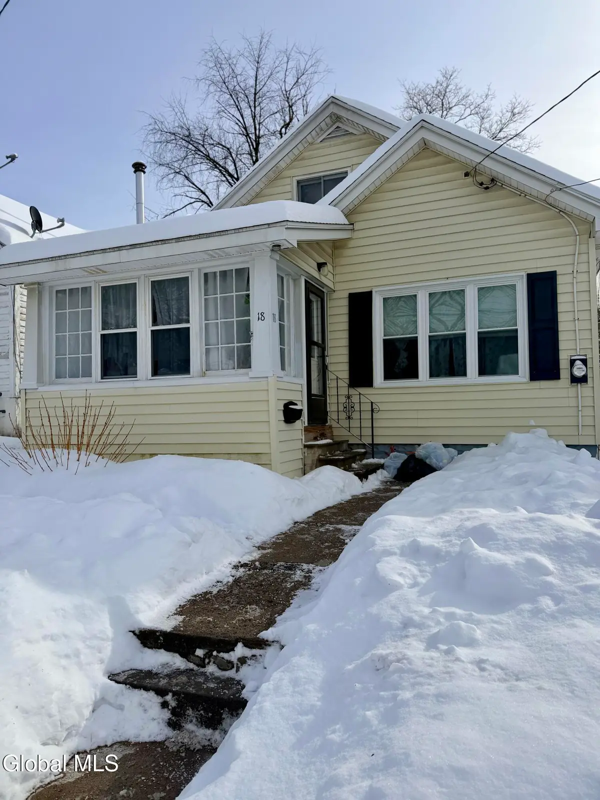 18 Lawnwood Avenue, Schenectady, NY 12304 - Image #1