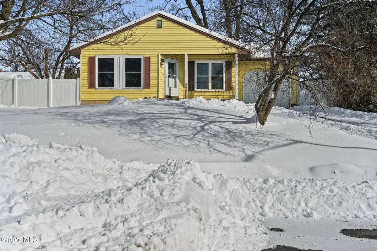 4 Silverberry Place, Albany, NY 12211 - Image #1