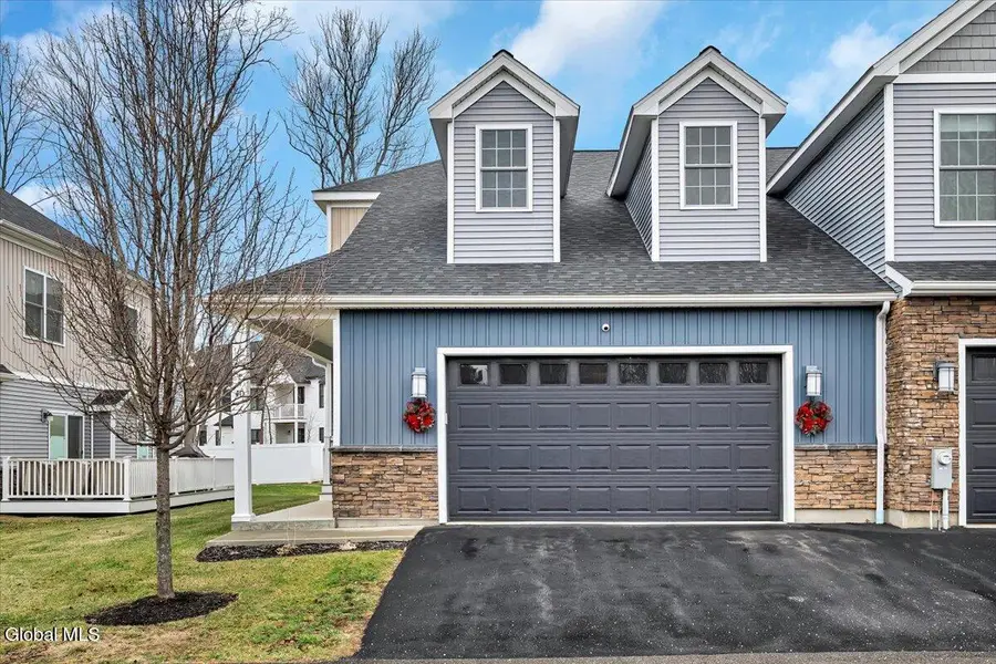 40 Stacey Way, Troy, NY 12180 - Image #2