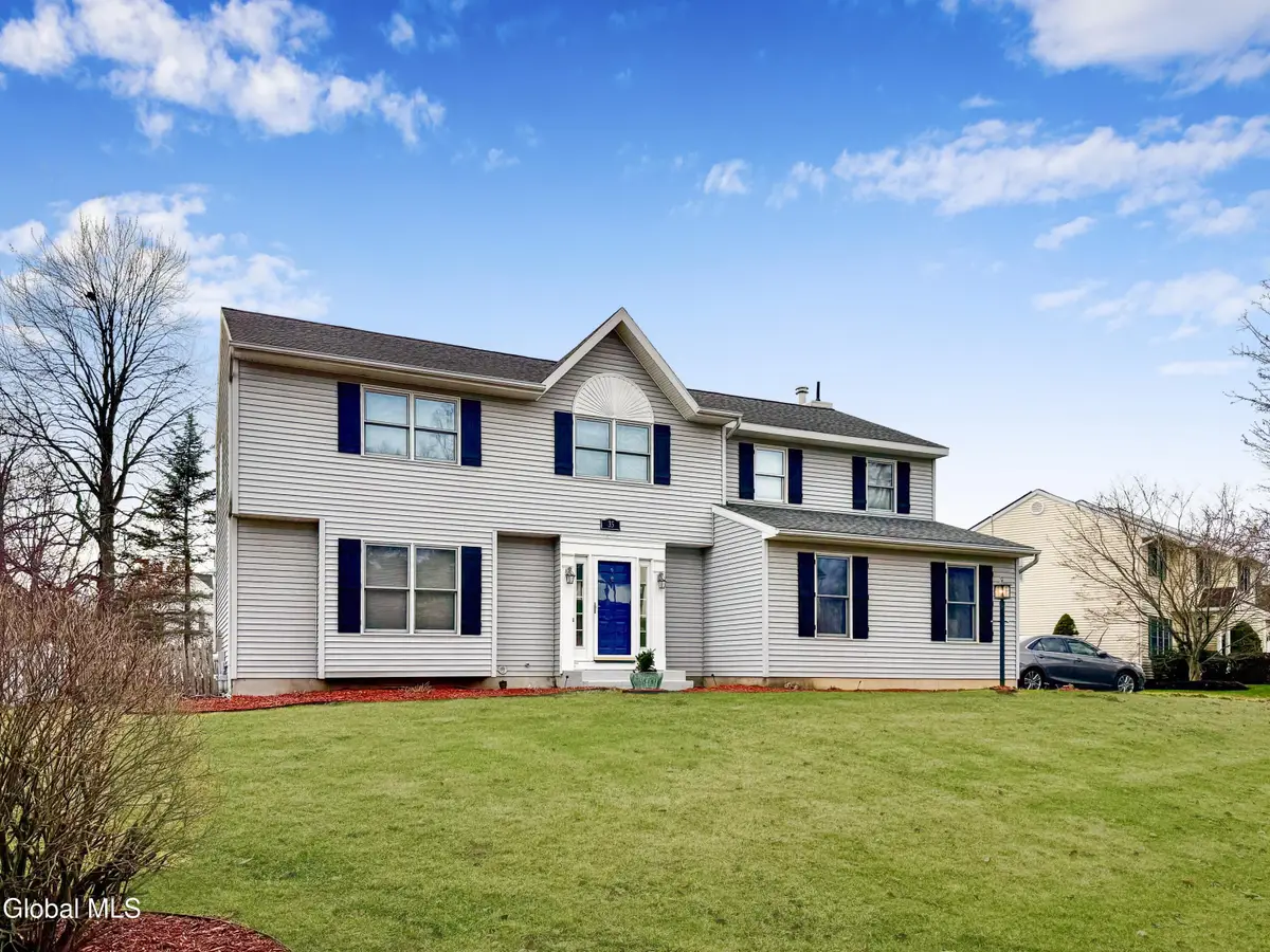 35 Mallard Road, Glenmont, NY 12077 - Image #1