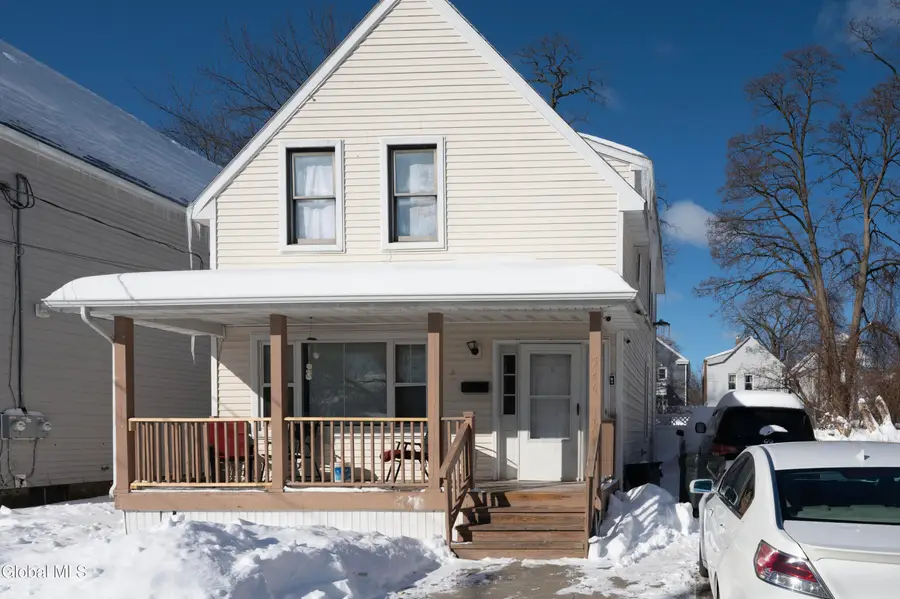 546 Paige Street, Schenectady, NY 12307 - Image #2
