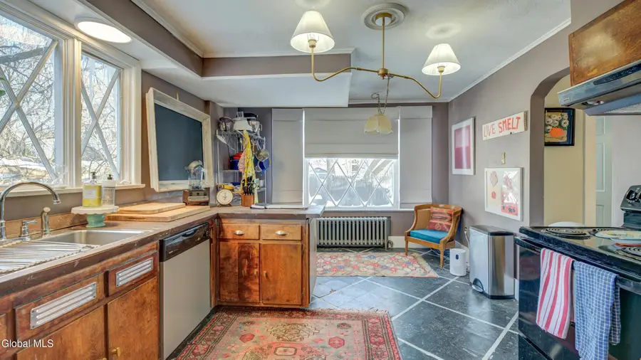 375 W Main Street, Amsterdam, NY 12010 - #3