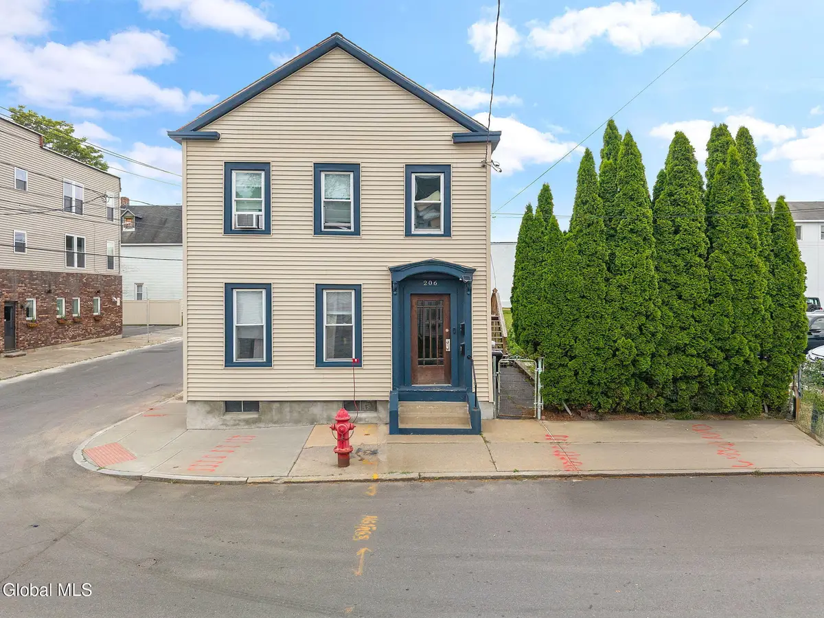 206 Front Street, Schenectady, NY 12305 - Image #1