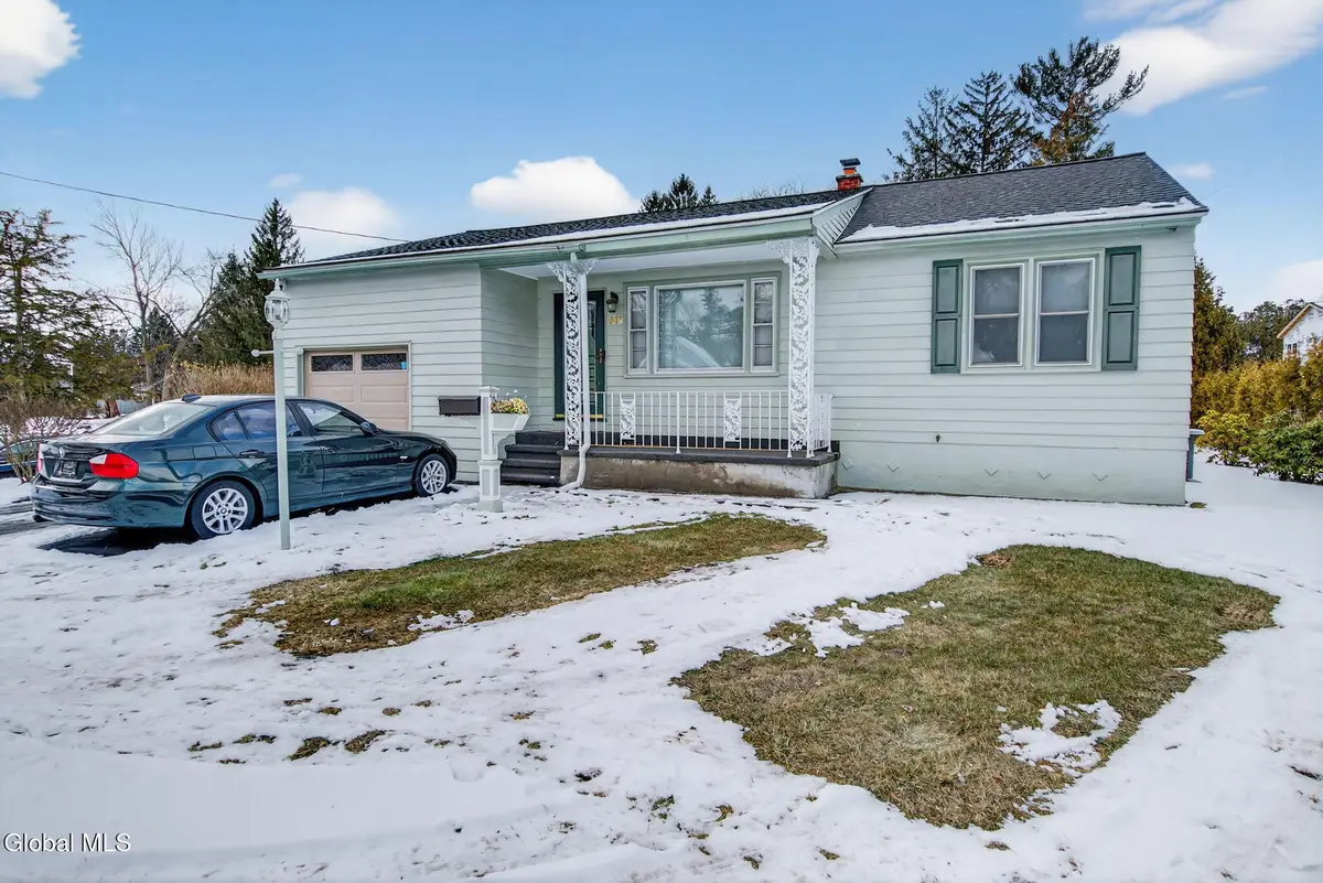 517 Kings Road, Schenectady, NY 12304 - Image #1