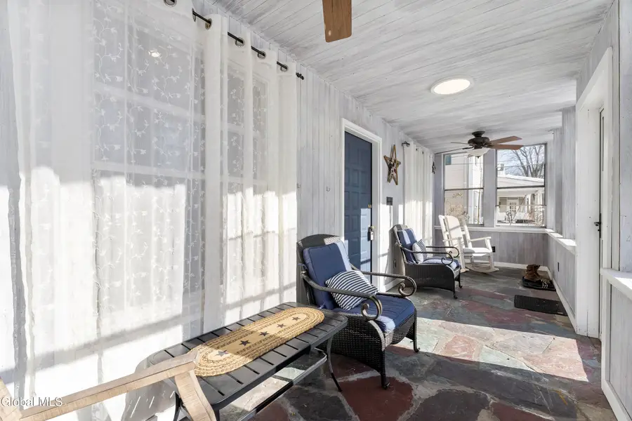 48 Mason Street, Glens Falls, NY 12801 - #3