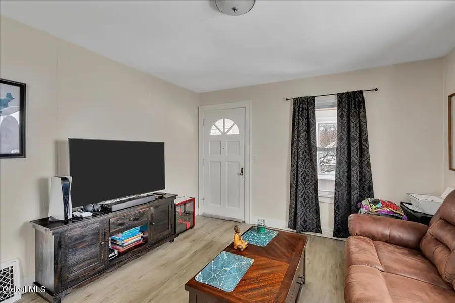 10 Leonard Avenue, Brunswick, NY 12180 - #3