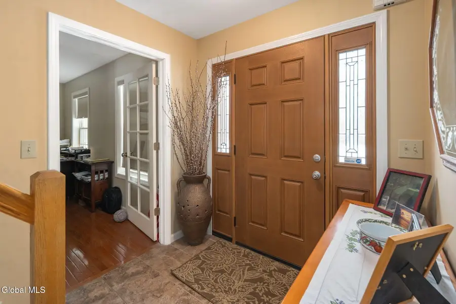 6 Foxglove Way, Ballston Spa, NY 12020 - Image #2