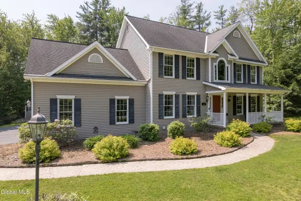 26 Marie Heights, Sand Lake, NY 12196