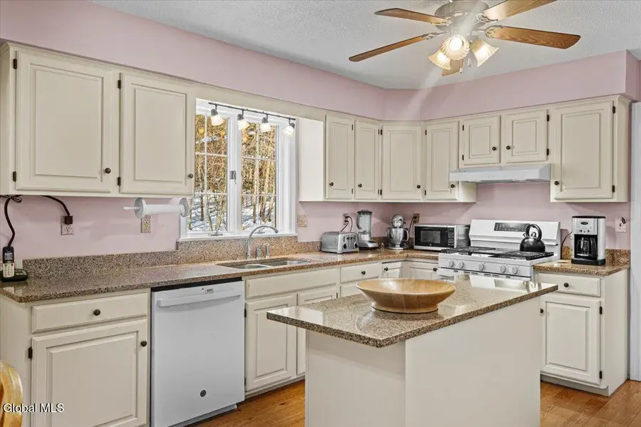 21 Fox Hollow Lane, Queensbury, NY 12804 - #2