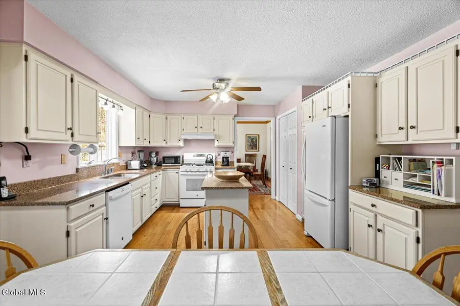 21 Fox Hollow Lane, Queensbury, NY 12804 - #3