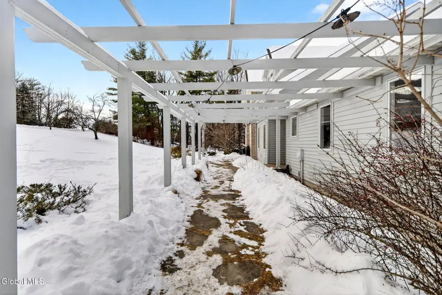 27 Indian Pipe Drive, North Greenbush, NY 12198 - #3