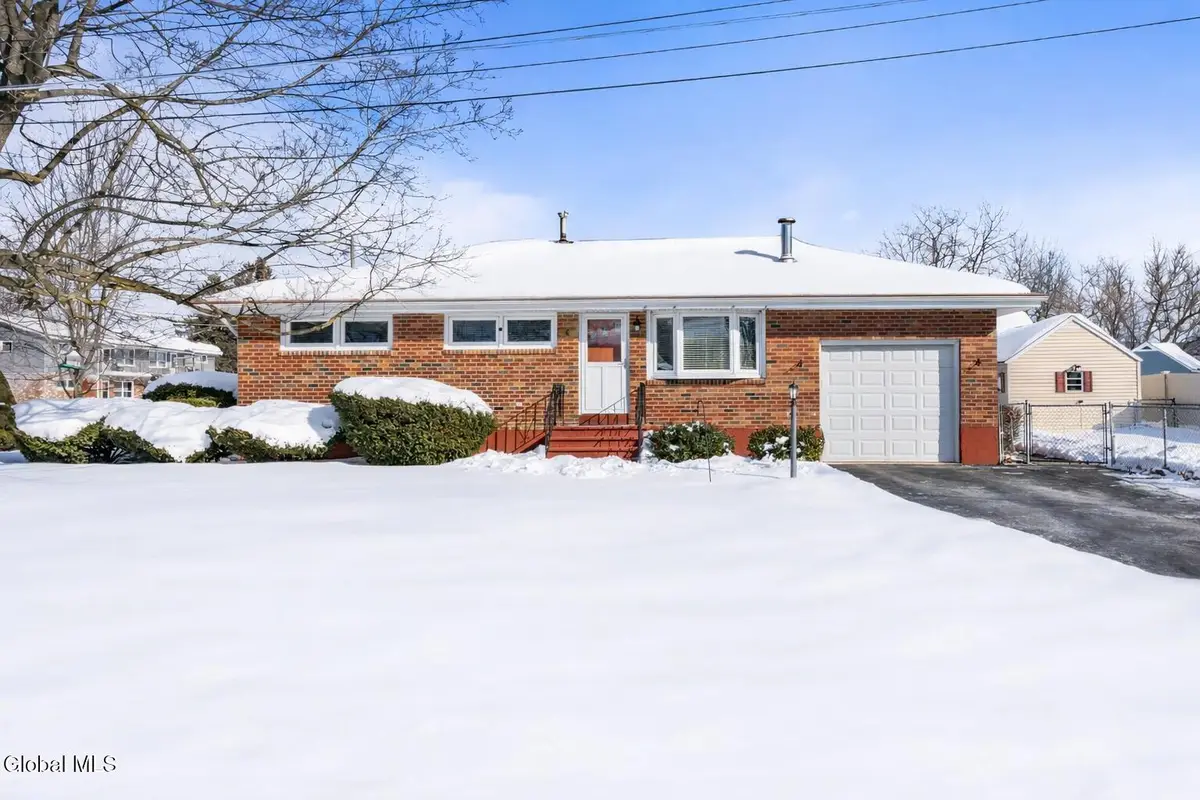 4 Bechard Lane, Waterford, NY 12188 - #1