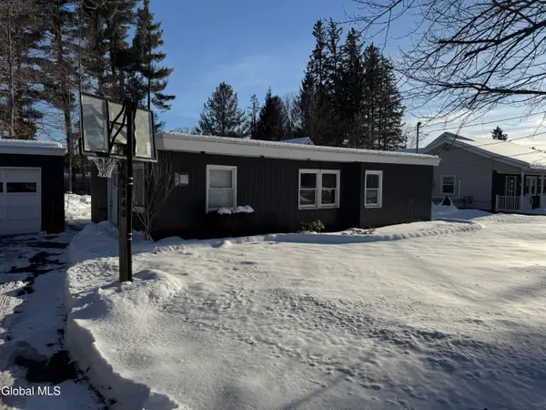 2940 W Lydius Street, Guilderland, NY 12303