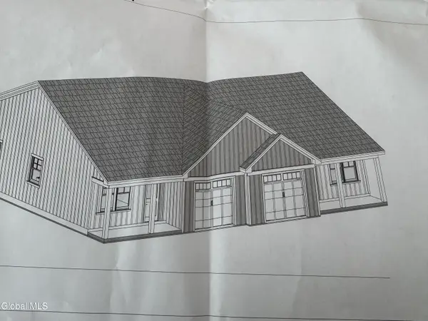 104 Kristina Loop, North Greenbush, NY 12180