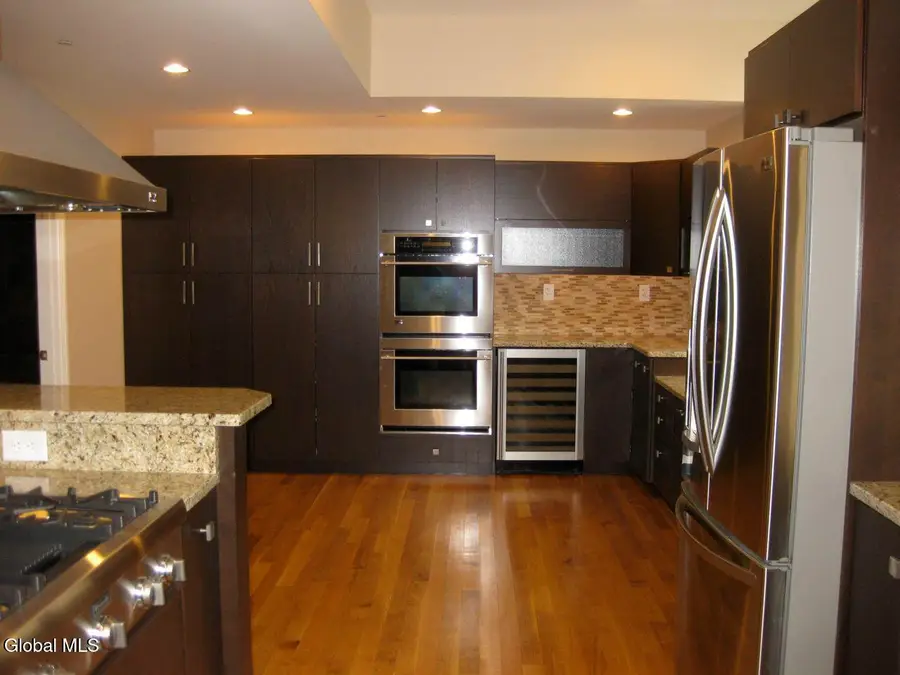 14 Talford Place #UNIT 1, Saratoga Springs, NY 12866 - #3