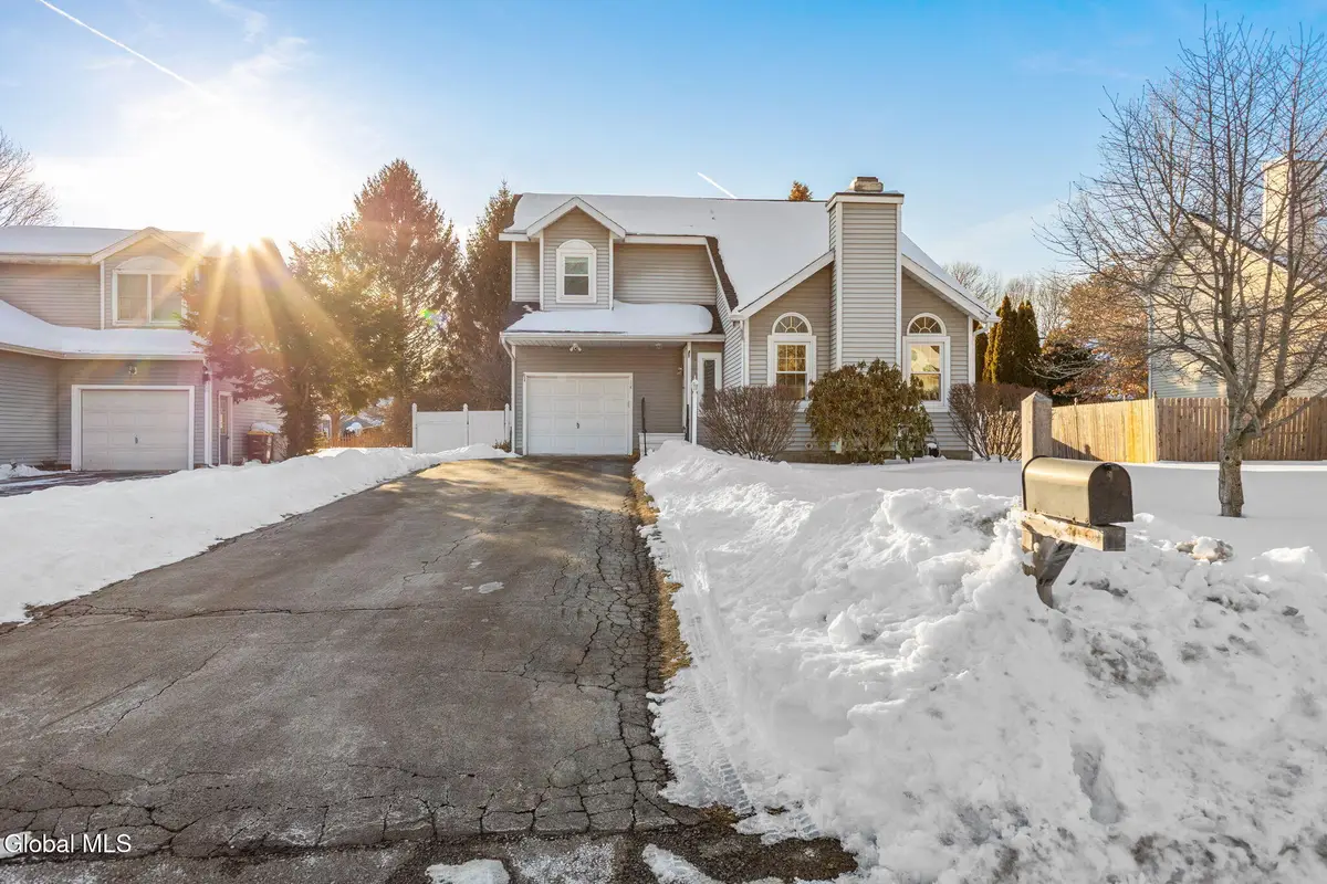 14 Mapleridge Avenue, Halfmoon, NY 12065 - #1