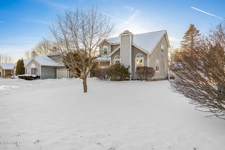 14 Mapleridge Avenue, Halfmoon, NY 12065 - #3