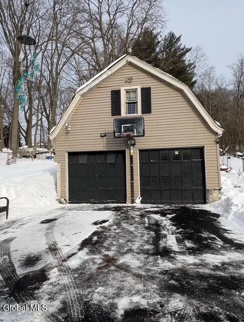 211 Forest Avenue, Amsterdam, NY 12010 - #2