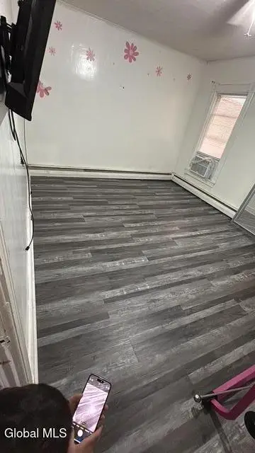 211 Forest Avenue, Amsterdam, NY 12010 - #3