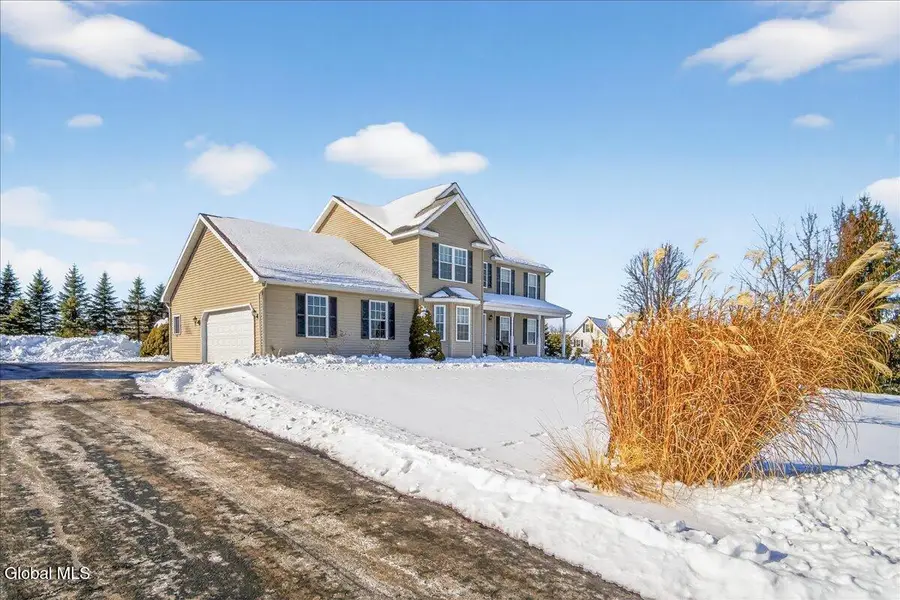 28 Stableford Place, Halfmoon, NY 12118 - #2