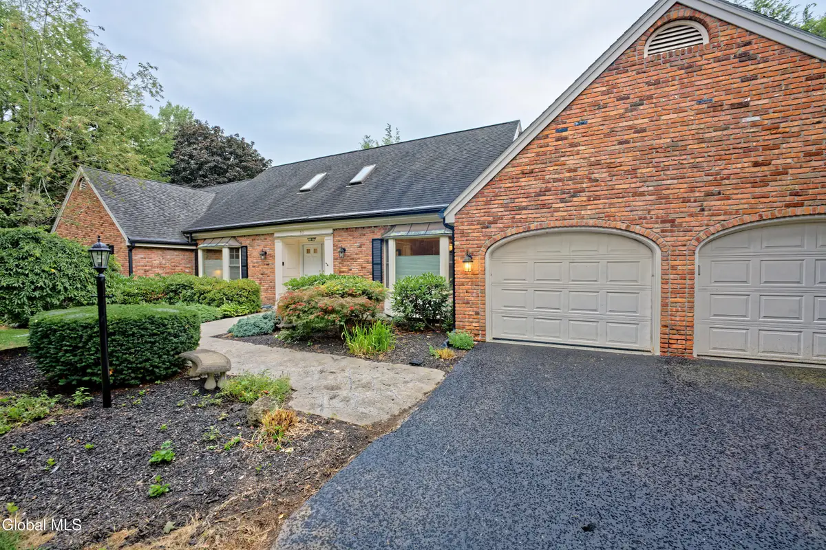 10 Birch Hill Road, Albany, NY 12211 - #1