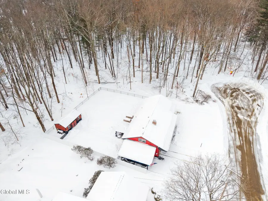 437 E Lucille Lane, Rotterdam, NY 12306 - #2