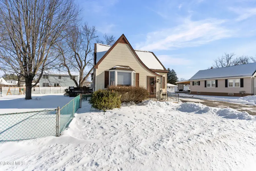 4 Muriel Avenue, Hampton Manor, NY 12144 - #2