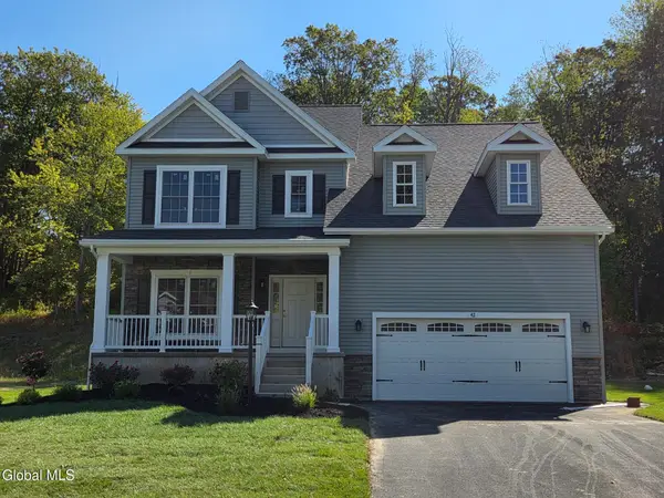 42 Waterford Avenue, Colonie, NY 12110