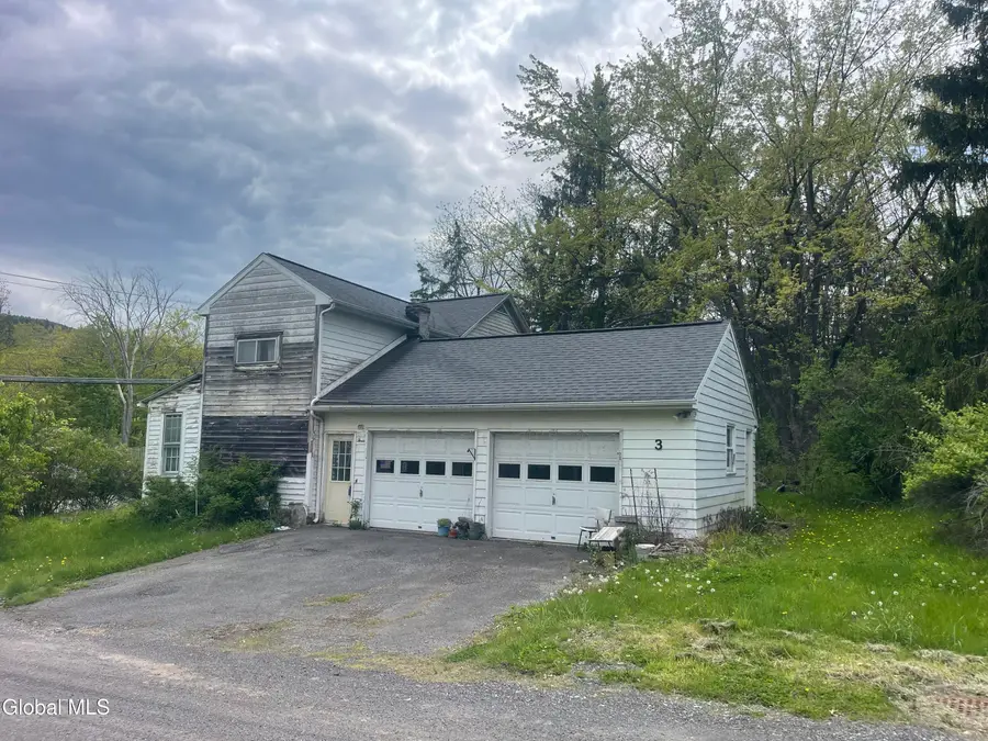 3 Agawam Lane, Altamont, NY 12009 - #3