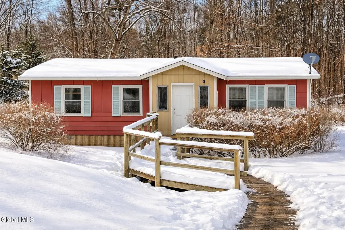 13 Putnam Road, Northumberland, NY 12831 - #1