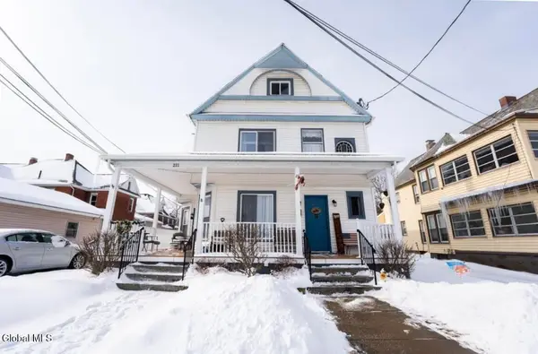 211 N 4th Avenue, Mechanicville, NY 12118