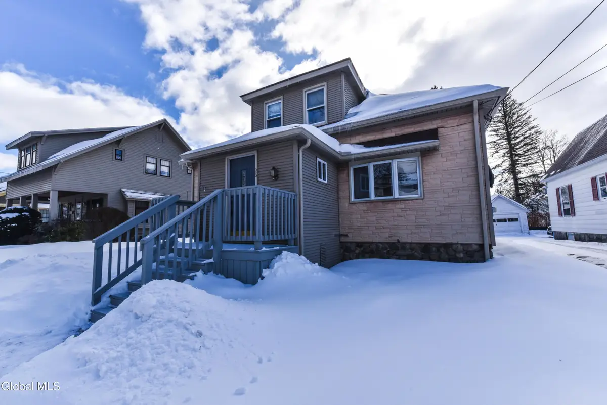 96 6th Avenue, Gloversville, NY 12078 - #1