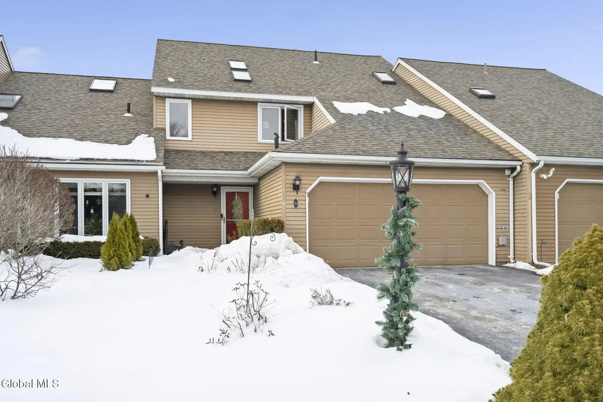 5 York Road, Bethlehem, NY 12077 - #1