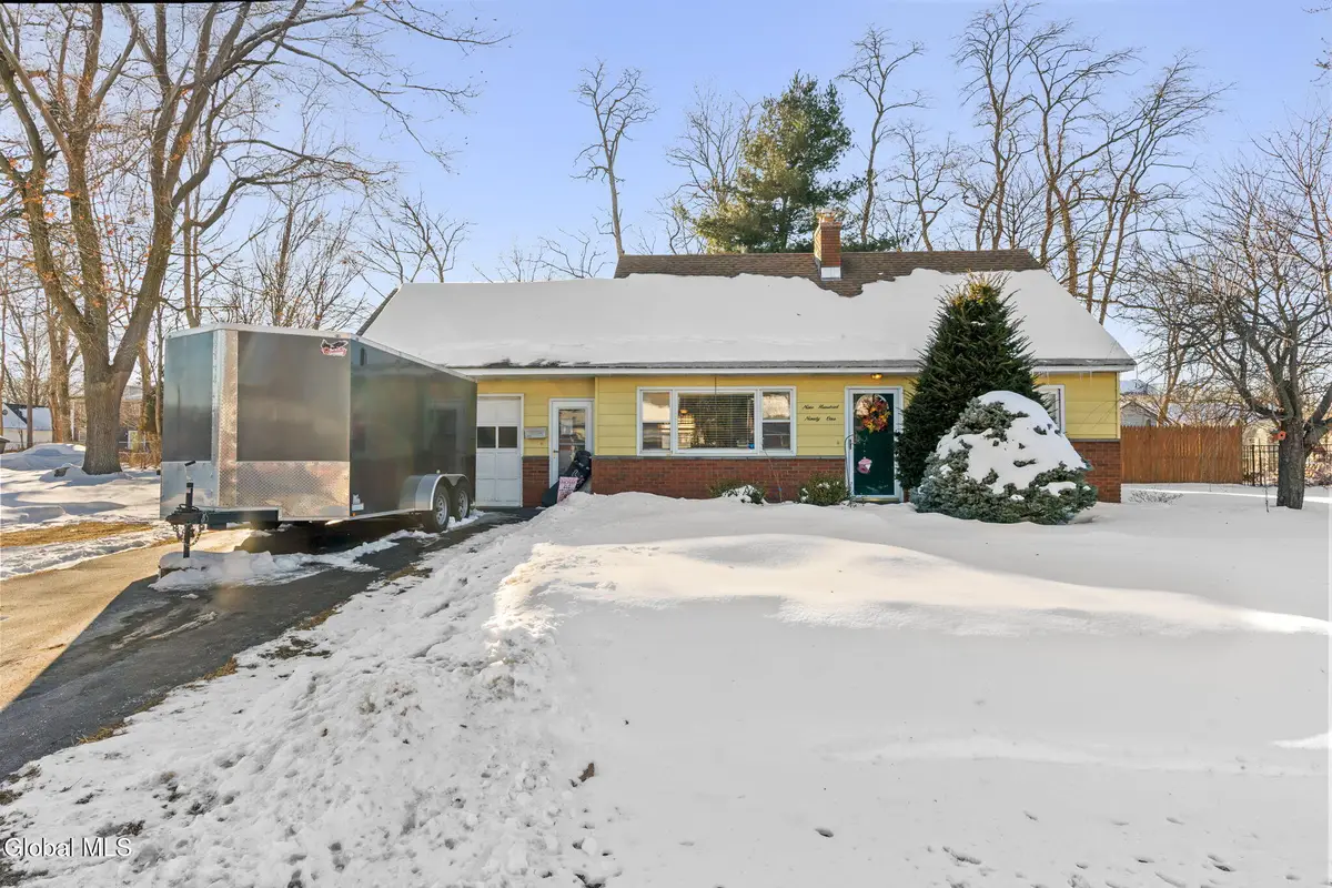 991 Obrien Avenue, Rotterdam, NY 12303 - #1