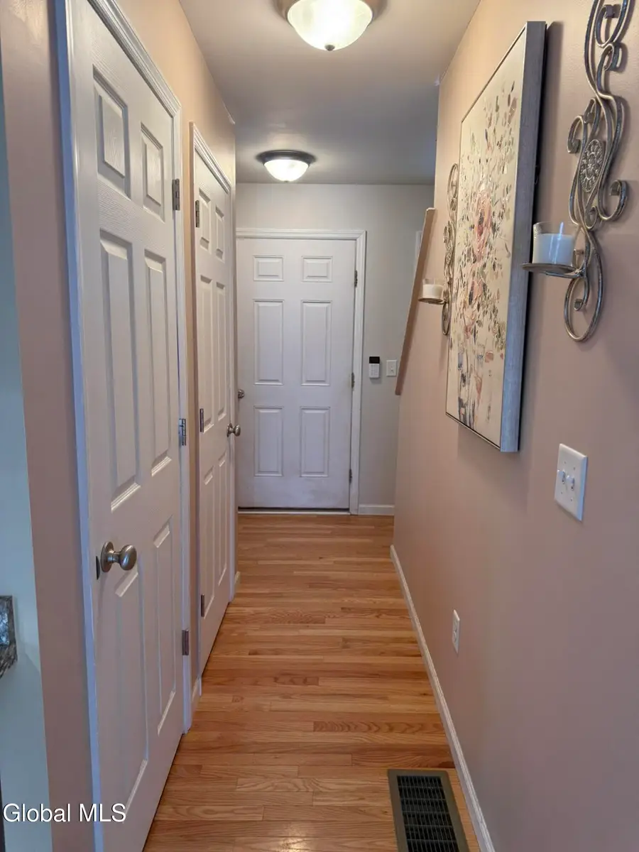 6 Feeder Bend, Glens Falls, NY 12801 - #3