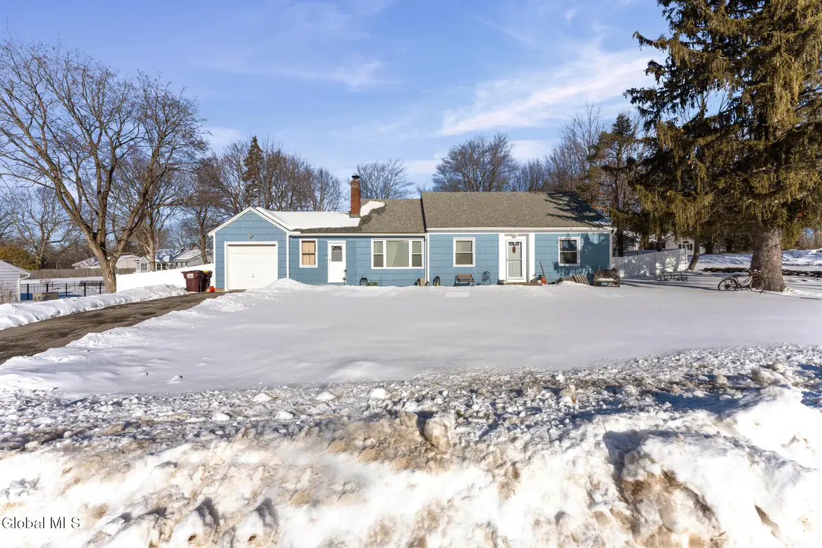 10 Skyview Drive, Colonie, NY 12047 - #1