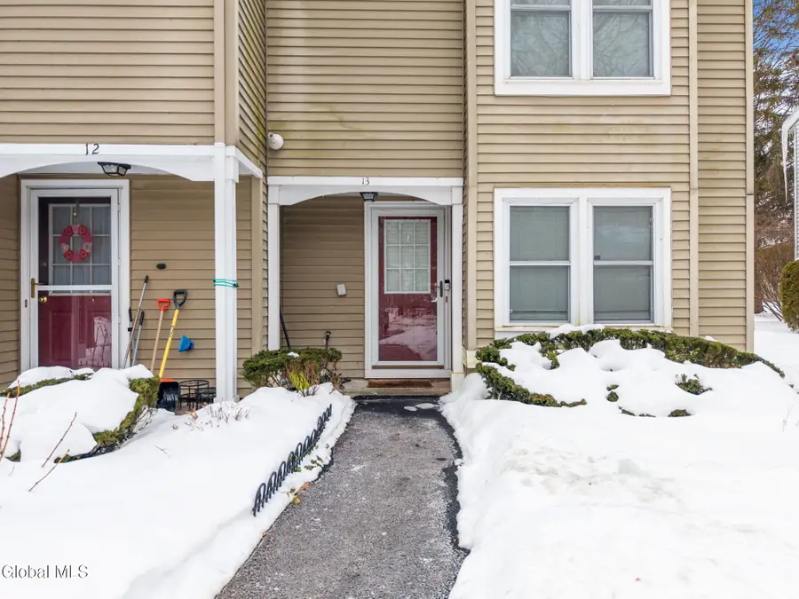 13 Raleigh Drive, Halfmoon, NY 12065 - #3