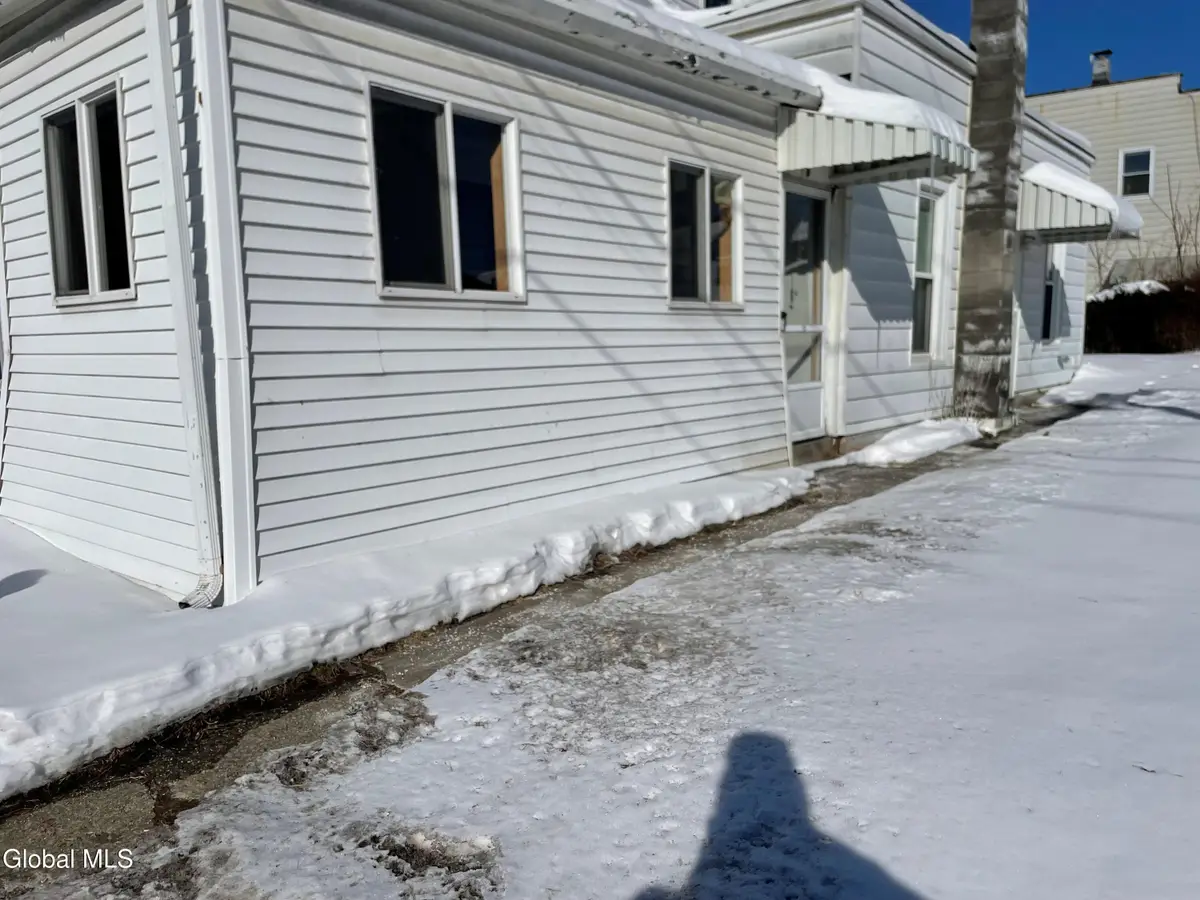 3 Lafayette Street, Green Island, NY 12183 - #1