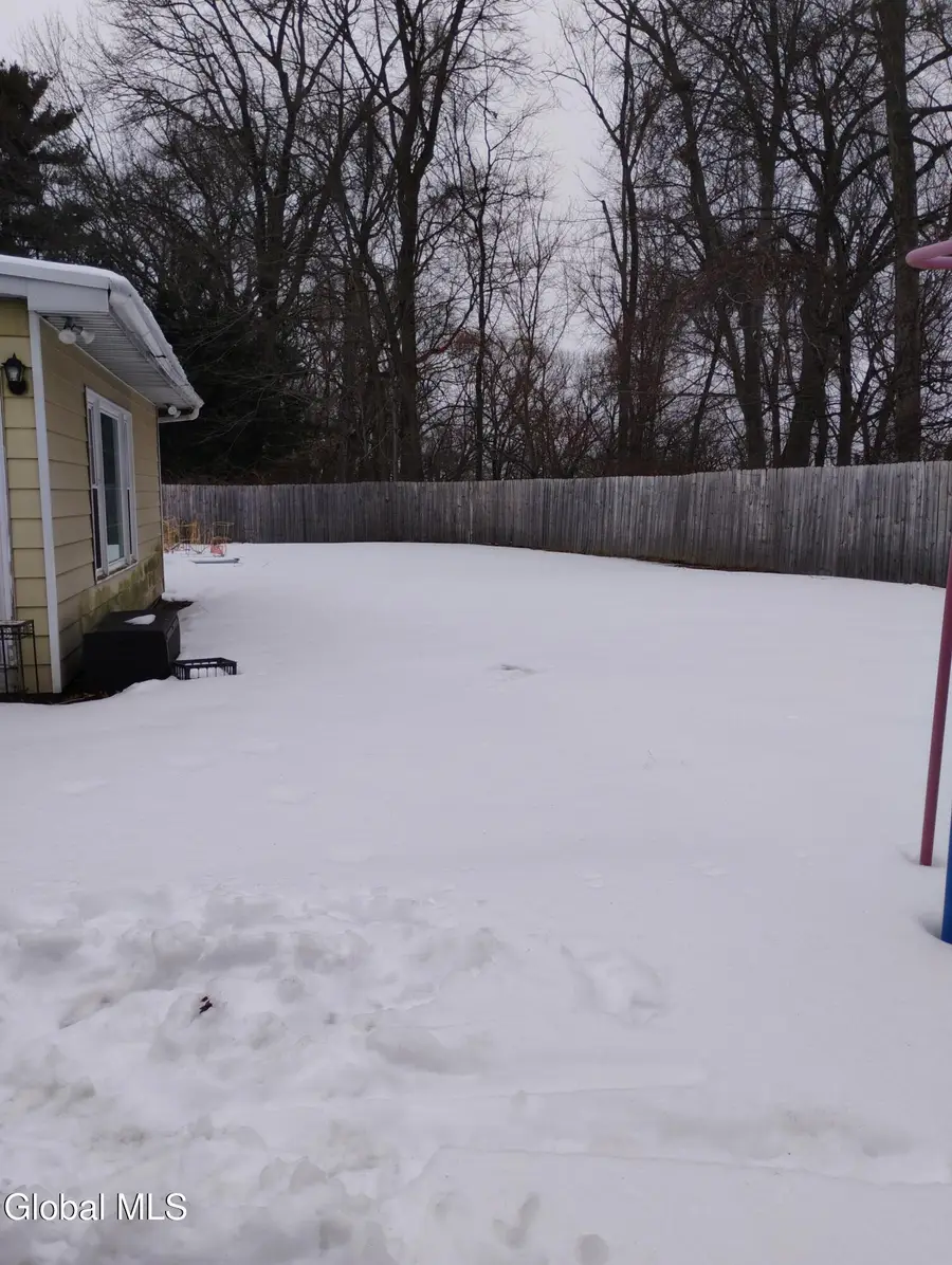 11 Sugar Plum Ridge, Clifton Park, NY 12065 - #3