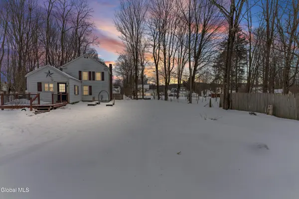 37 Academy Street, Cambridge, NY 12816