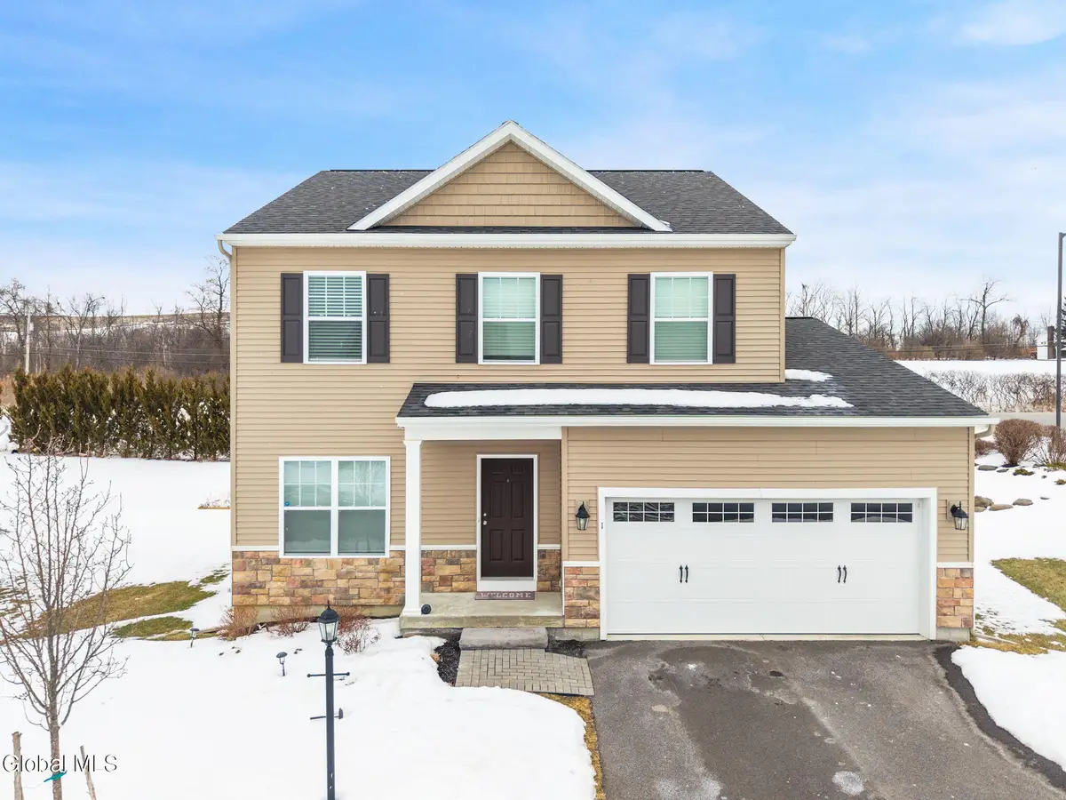 1 Cove Road, Colonie, NY 12047 - #1